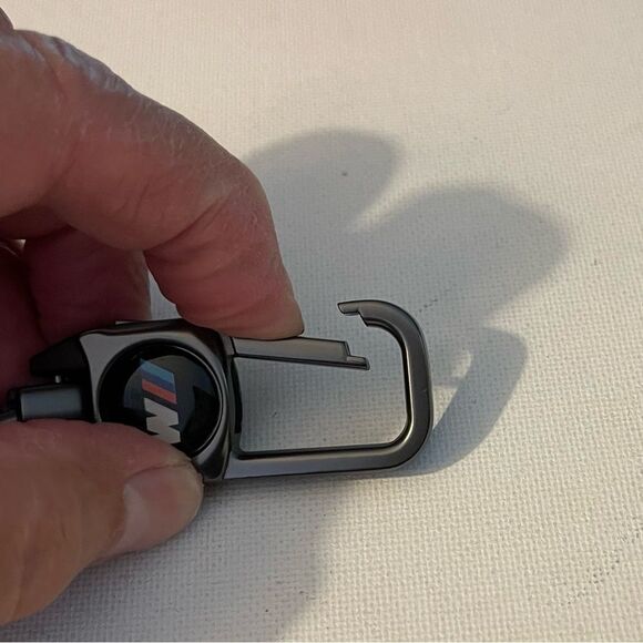 BMW Motorsports Logo Key Fob Keychain in Metal NWT - Picture 4 of 7